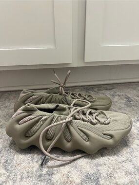 YEEZY 450